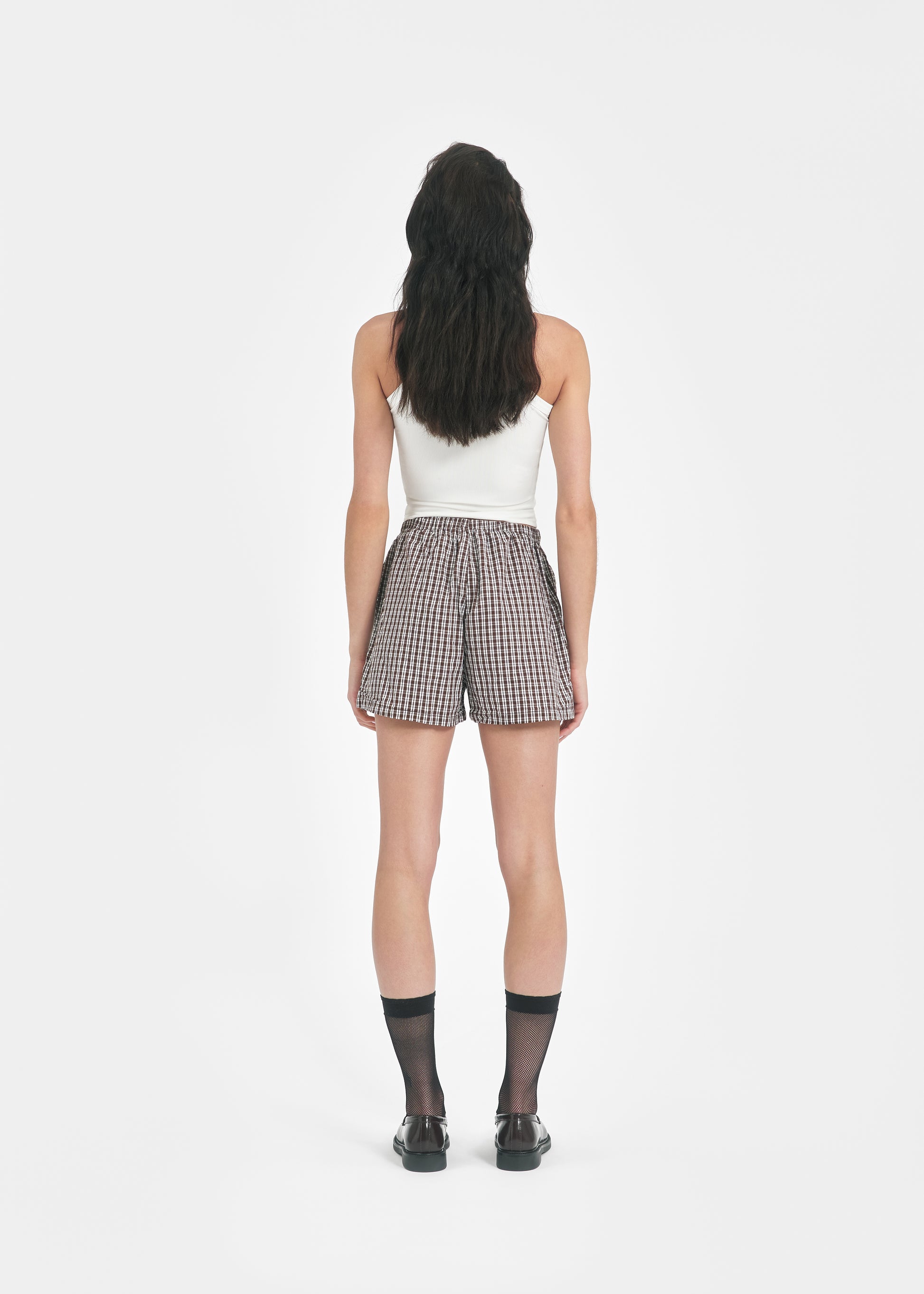 Short unisexe carreaux marron broderie rouge